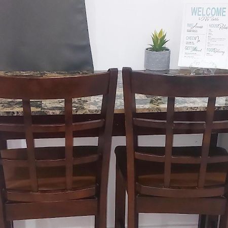 Budget & Basic In Local Neighborhood, 7Min Drive To Downtown Nassau Beach Paradise Apartment Ngoại thất bức ảnh